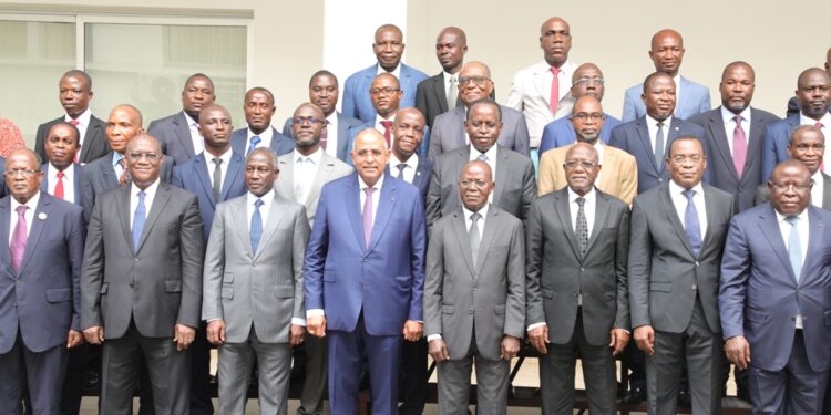Les images du lancement du 5e dialogue entre les partis politiques et le gouvernement en présence du Premier ministre Patrick Achi à la Primature au Plateau.