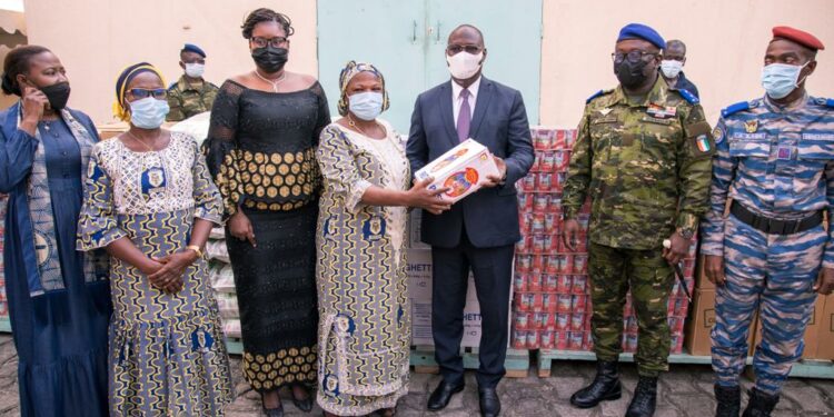 Armée nationale: Téné Birahima soulage 399 veuves