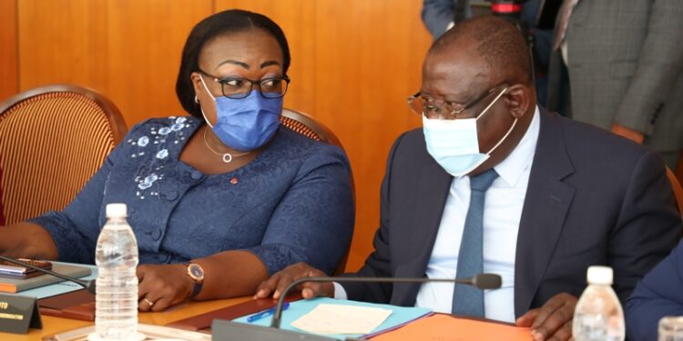 Les images du conseil des ministres du mercredi 05 janvier 2022 au palais présidentiel à Abidjan Plateau.