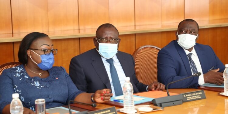 Les images du conseil des ministres du mercredi 05 janvier 2022 au palais présidentiel à Abidjan Plateau.