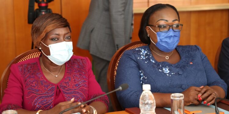 Les images du conseil des ministres du mercredi 05 janvier 2022 au palais présidentiel à Abidjan Plateau.