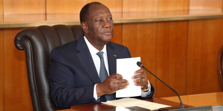 Les images du conseil des ministres du mercredi 05 janvier 2022 au palais présidentiel à Abidjan Plateau.