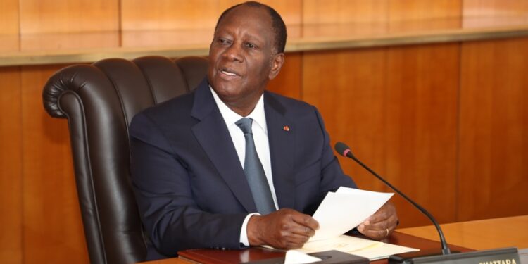 Les images du conseil des ministres du mercredi 05 janvier 2022 au palais présidentiel à Abidjan Plateau.