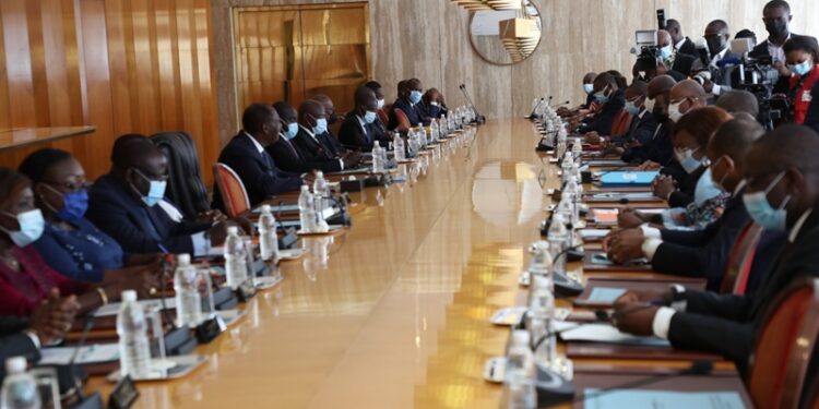 Les images du conseil des ministres du mercredi 05 janvier 2022 au palais présidentiel à Abidjan Plateau.