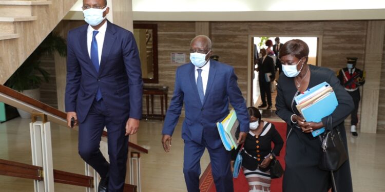 L’album photos du conseil des ministres du mercredi 19 janvier 2022 au Palais présidentiel à Abidjan Plateau