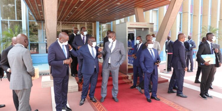 L’album photos du conseil des ministres du mercredi 19 janvier 2022 au Palais présidentiel à Abidjan Plateau