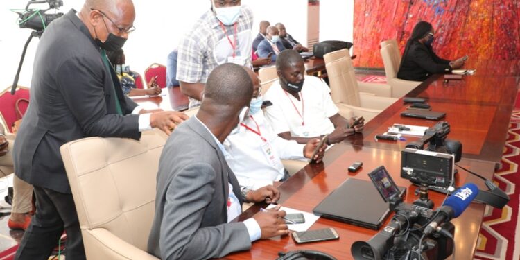L’album photos du conseil des ministres du mercredi 19 janvier 2022 au Palais présidentiel à Abidjan Plateau