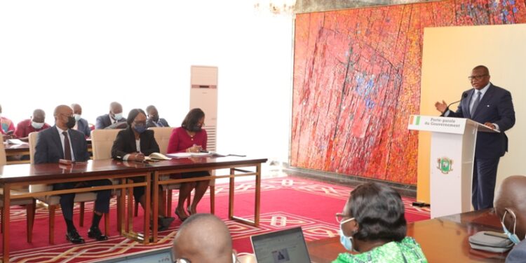 L’album photos du conseil des ministres du mercredi 19 janvier 2022 au Palais présidentiel à Abidjan Plateau