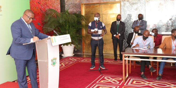 L’album photos du conseil des ministres du mercredi 19 janvier 2022 au Palais présidentiel à Abidjan Plateau