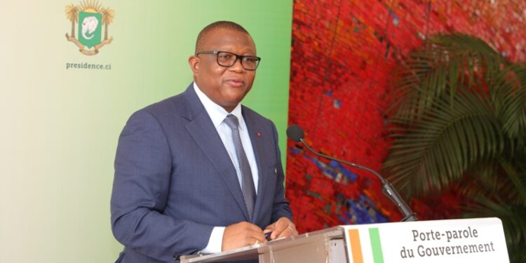 L’album photos du conseil des ministres du mercredi 19 janvier 2022 au Palais présidentiel à Abidjan Plateau