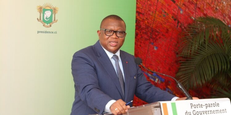 L’album photos du conseil des ministres du mercredi 19 janvier 2022 au Palais présidentiel à Abidjan Plateau