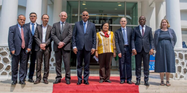 Santé : une délégation française échange avec Patrick Achi sur la mise en place de laboratoires de sécurité de haut niveau