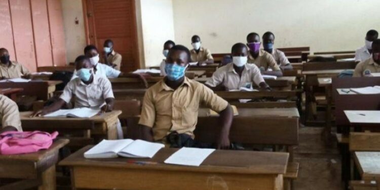 Deficit des enseignants au secondaire : Le MIDH interpelle le gouvernement