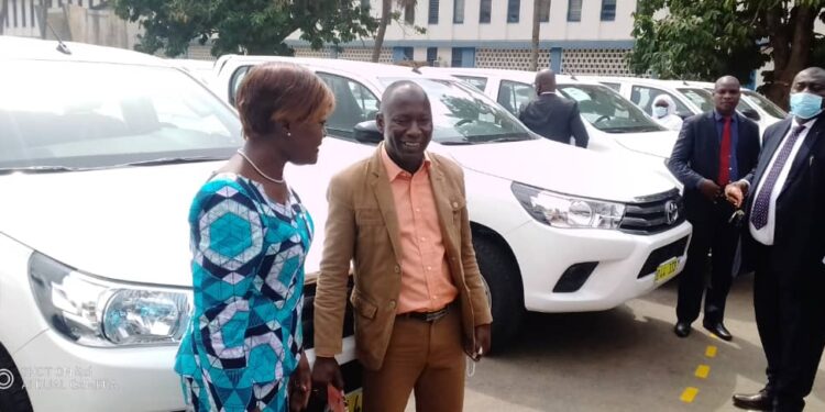 Côte d’Ivoire/Education: 35 véhicules remis à des DREN et IEP
