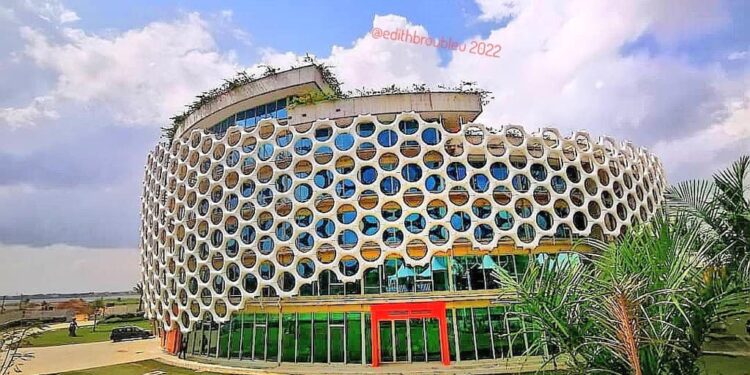 Côte d’Ivoire: Le nouveau siège de la société de téléphonie Orange inauguré à Abidjan