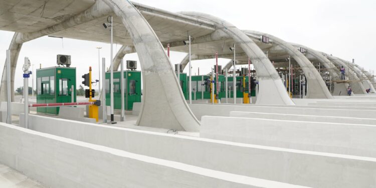 Les travaux du pont métallique entre Grand-Bassam et Mondoukou seront achevés à la fin de février