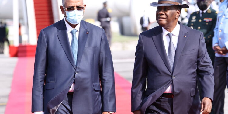 Les images du retour du Président de la République, S.E.M. Alassane OUATTARA, à Abidjan, ce mardi 22 février 2022, après des missions au Ghana, en Ethiopie et en Belgique.