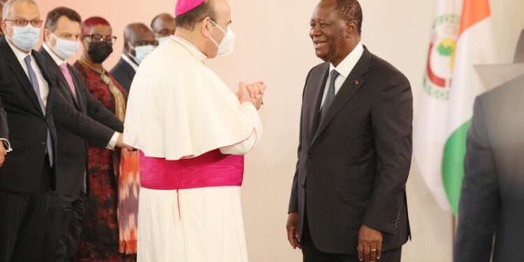 Les images de la cérémonie de présentation des vœux de nouvel an au président Alassane Ouattara au palais présidentiel, mercredi 02 février