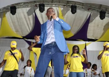 Caravane pour le Christ à Yopougon: La population communie avec plusieurs chantres