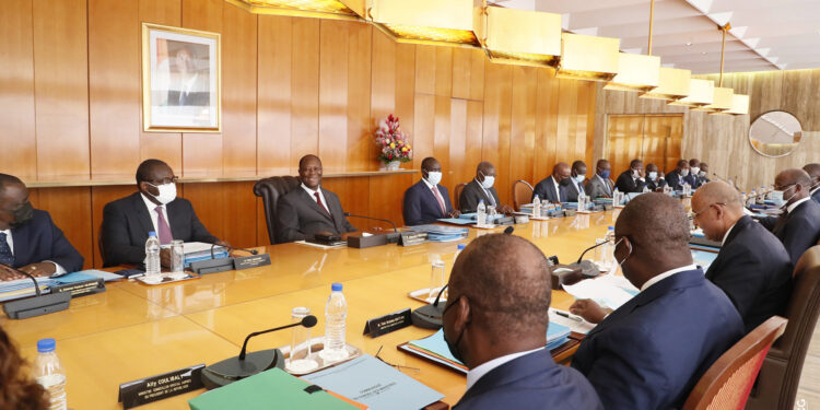 Régulation de la communication audiovisuelle : le gouvernement adopte deux projets de loi modificatifs