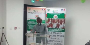 Côte d&rsquo;Ivoire: lancement d&rsquo;un projet pilote de prêt-location de manuels scolaires