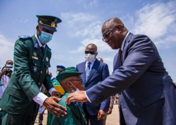 Armée ivoirienne: 116 élèves sous-officiers de la 31e promotion de l&rsquo;Ensoa reçoivent leurs épaulettes