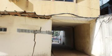 Marcory: un bâtiment R+3 présentant des risques d&rsquo;effondrement bientôt démoli.