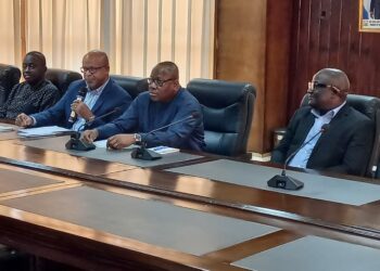 En mission en Sierra Leone, Kuibiert note d&rsquo;«importants efforts» faits par la Commission Electorale