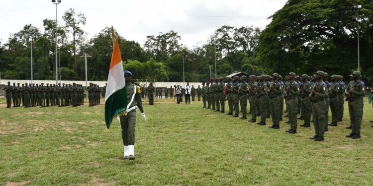 Yamoussoukro:1 000 soldats présentés au Drapeau