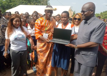 Concours de dictée à Tiebissou : Nguessan Flora et Gondo princesse impressionnent à la finale