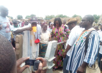 Katiola : L’ONG « H0PE » offre des pompes hydrauliques au village de Kationon