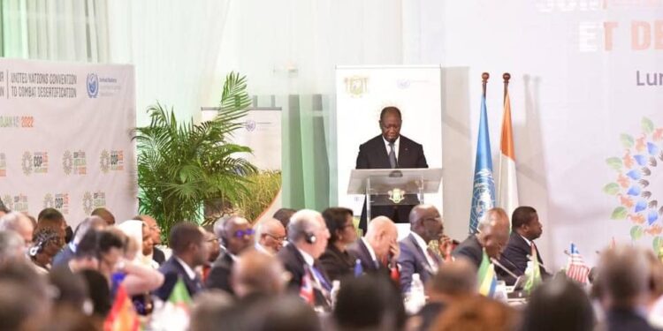 Abidjan Cop15/Ouattara: « Agissons vite, agissons ensemble pour donner une nouvelle vie à nos terres ! »