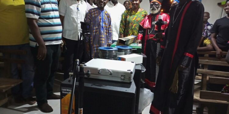 Tiassalé: La communauté Dehima reçoit un don