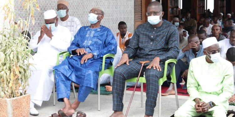 Les photos de la célébrée de L’aïd-El-Fitr par Boubacar Coulibaly l’Imam de la Mosquée Aghien, deux-Plateaux à Abidjan