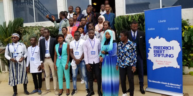 Daloa/gouvernance politique: Plus d’une trentaine de jeunes leaders formés