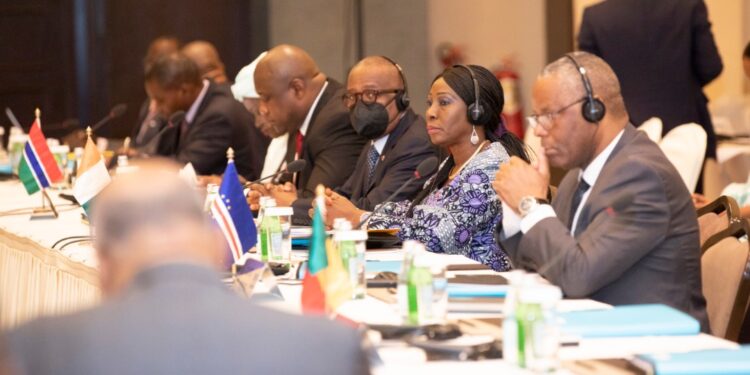 CEDEAO/Démocratie et bonne gouvernance: Les ministres des Affaires Etrangères et de la justice révisent le protocole additionnel