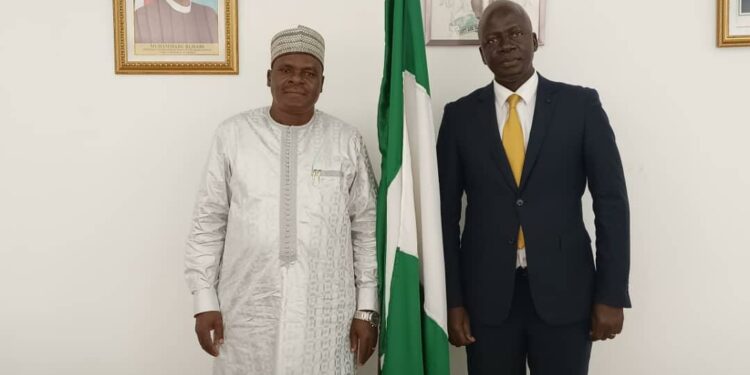 Droits de l’homme : Le coordonnateur de la CADHA reçu par un diplomate nigérian