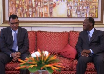 Côte d’Ivoire: Ouattara et Bazoum pour des “relations de confort et de confiance” avec le Mali, la Guinée et le Burkina