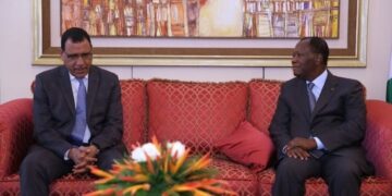 Côte d’Ivoire: Ouattara et Bazoum pour des “relations de confort et de confiance” avec le Mali, la Guinée et le Burkina