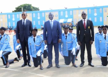 Côte d’Ivoire : 99 élèves commissaires de police reçoivent leurs épaulettes