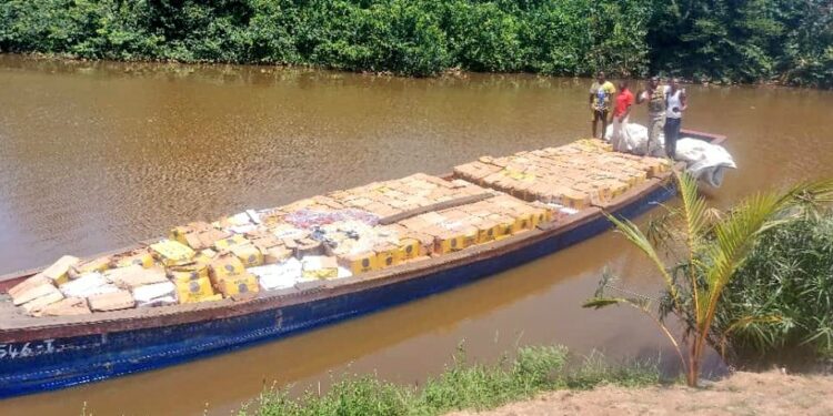 Côte d’Ivoire/Assouindé: des tonnes de marchandises saisies par la Douane