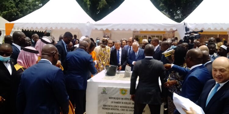 Pose de la première pierre du CHU d’Abobo : le discours du Premier ministre Patrick Achi