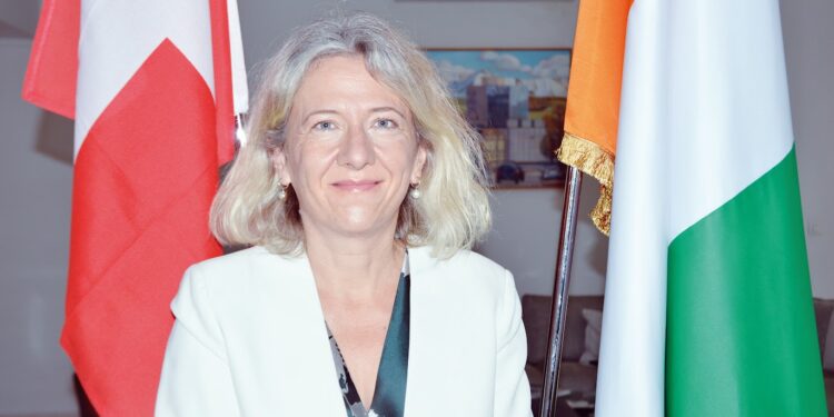 Interview/ Anne Lugon-Moulin: « La Suisse arrive avec une aide au développement jamais vue en Côte d’Ivoire »