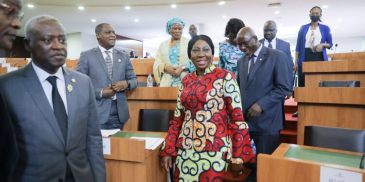 Assemblée Nationale:  Kandia Camara fait adopter 5 projets de loi 