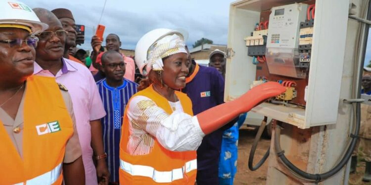 Accès à l’électricité: 3 villages du département de Boundiali connectés au réseau national