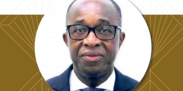 Pourquoi Biéké Anthonin Benjamin a remporté le prix d’Excellence 2022 du Meilleur Diplomate