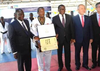 Taekwondo : Danho Paulin préside la remise du grade 9e DAN à Maître Siaka Coulibaly