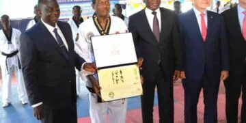 Taekwondo : Danho Paulin préside la remise du grade 9e DAN à Maître Siaka Coulibaly