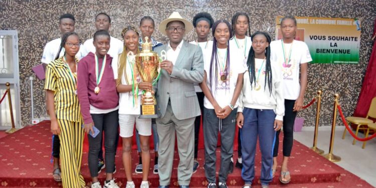 Tournoi Handball K-Events : les handballeuses d’Attecoubé dédient le trophée à Danho Paulin 