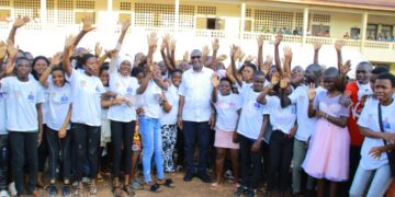 Yamoussoukro/Fin des cours des vacances:Souleymane Diarrassouba prime les meilleurs élèves